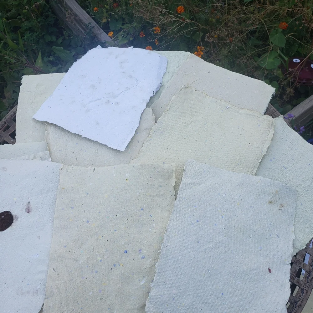 15 sheets of handmade paper - Picture 2 of 3